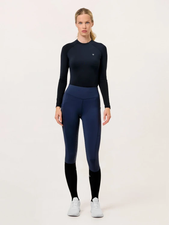 movement-fullgrip-navy-27e-1536x2048.webp