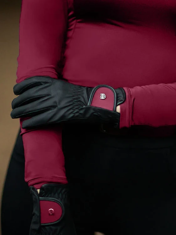 Bordeaux_gloves_baselayer_e2.webp