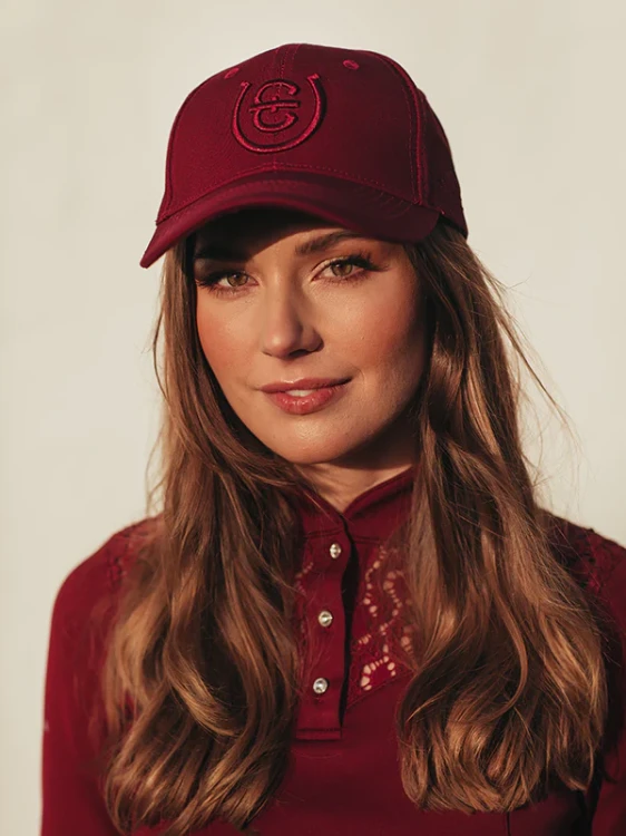 bordeaux-cap-classic-equestrian-stockholm.webp