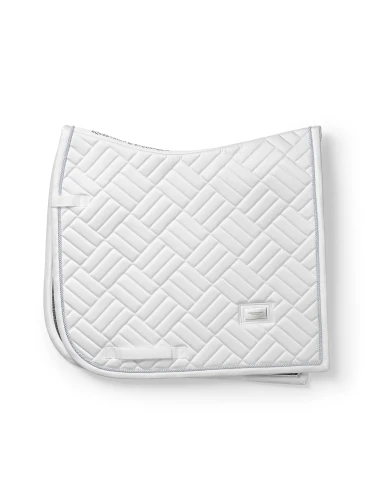 White_Modern_Saddlepad_Dressage_1_1_silverbricka_2000px.webp