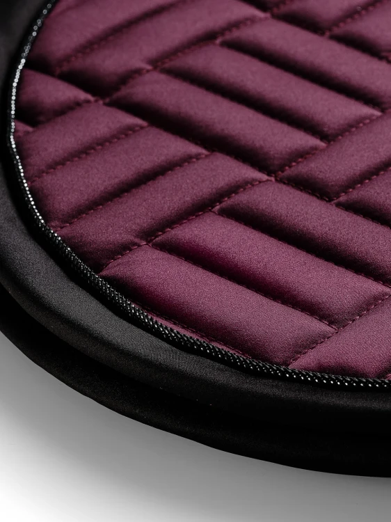 Purple-Night-Modern-jumping-saddle-pad-hoppschabrak-springschabrack-spring-zadeldekje-1500x2000-2.webp