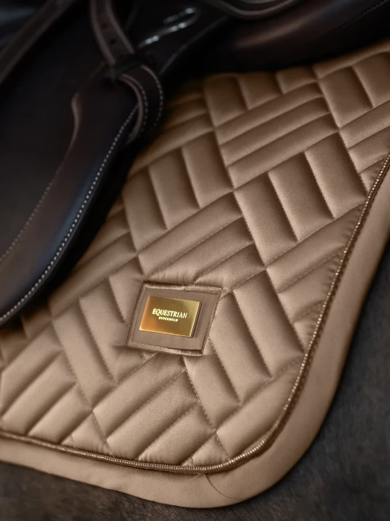 champagne-jump-saddle-pad-4.webp