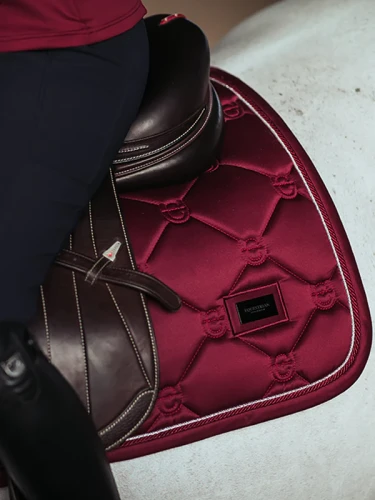 bordeaux-saddle-pad-jump-equestrian-stockholm-6.webp