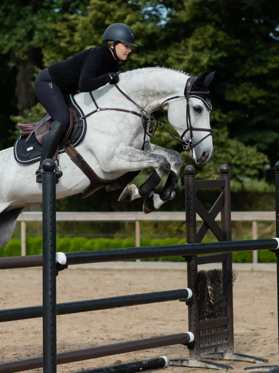 black-edition-jump-3.webp