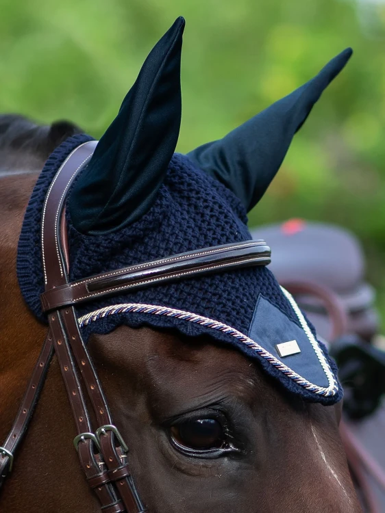 royal-classic-ear-bonnet3.webp
